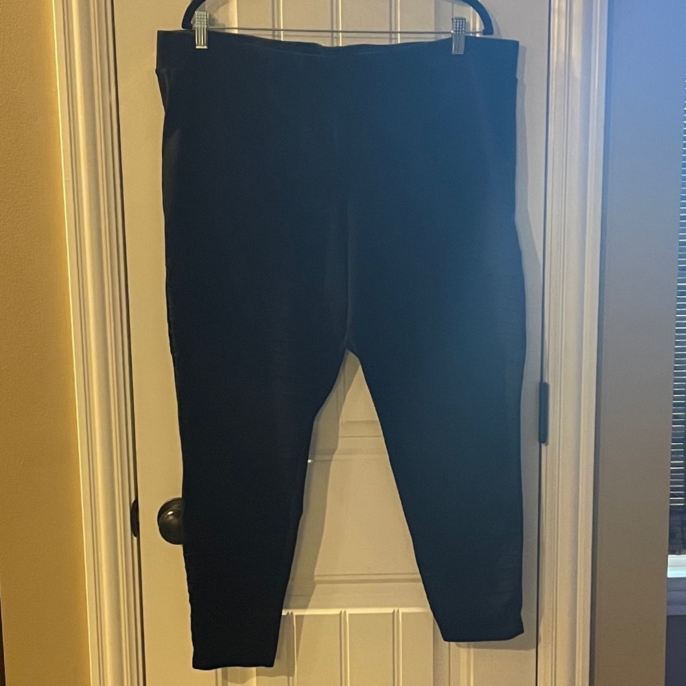 Torrid Leggings; Black with Pintuck Moto Details; Plus Size 4
